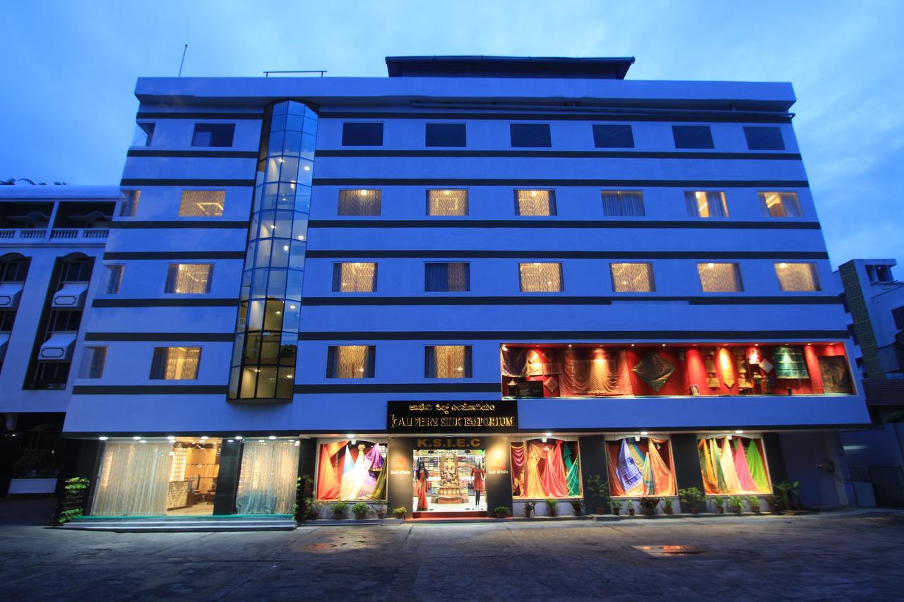 Sandesh Pride Maiçor Exterior foto