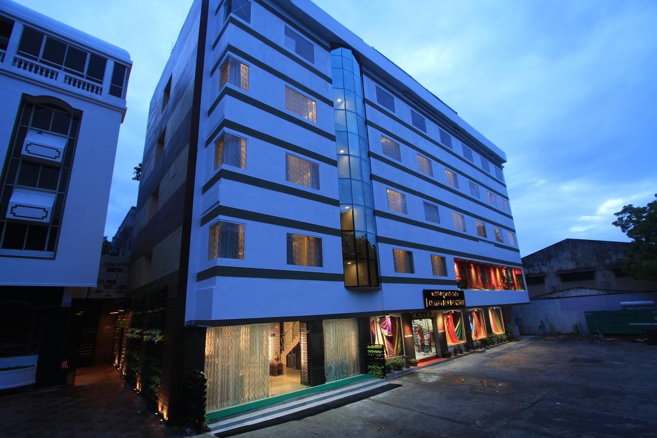 Sandesh Pride Maiçor Exterior foto
